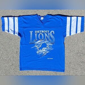 Vtg 1994 NFL Detroit Lions Compeditor Brand V-Neck T-Shirt Size Large